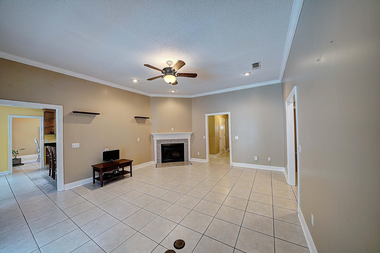 600 KRISTANNA Drive