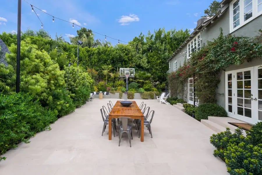 1423 N Doheny