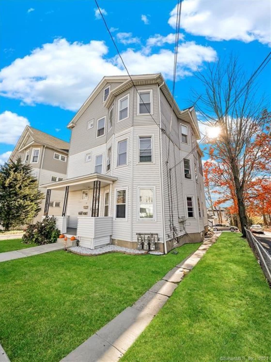 3 Family Allen St