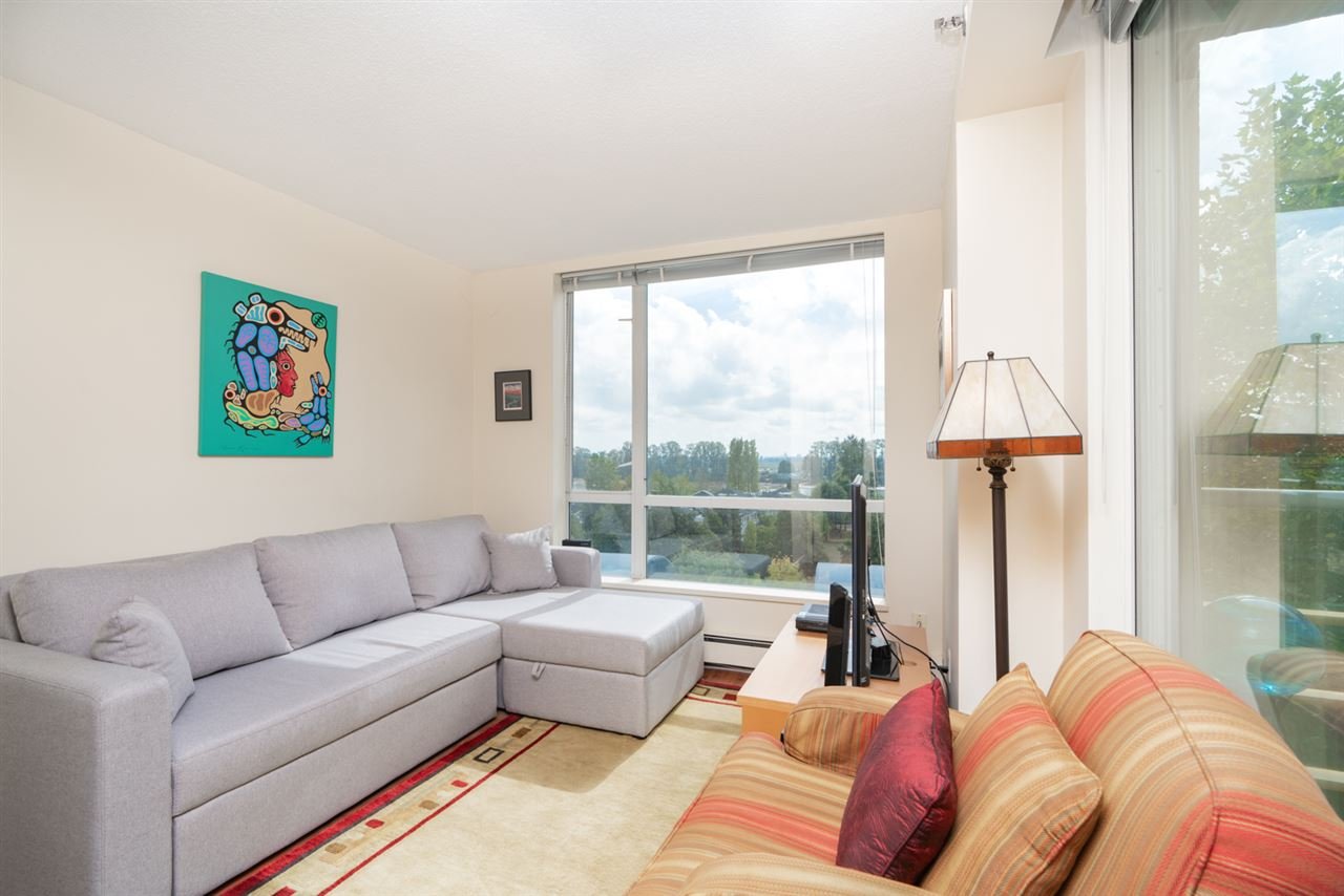 305-3061 E Kent Ave N Ave