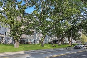 401-1124 Esquimalt Rd