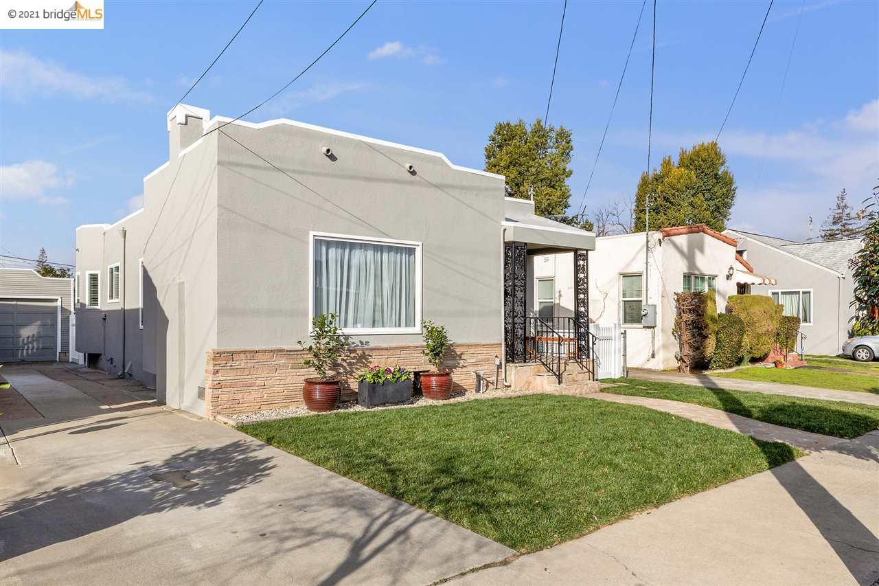 543 E Merle Ct