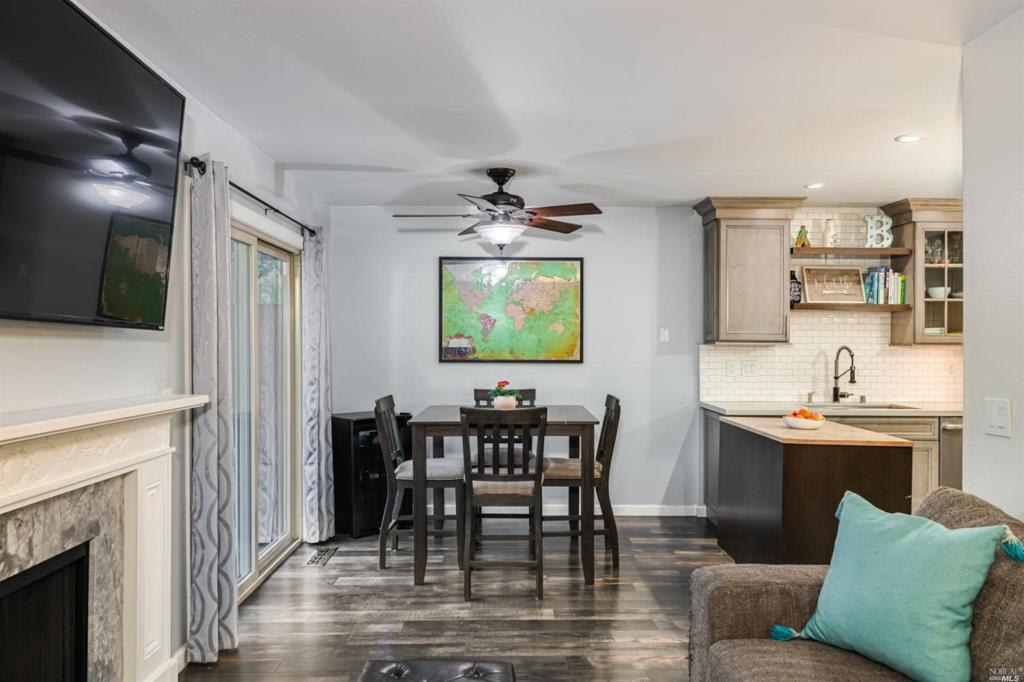 32 FREEDOM PL