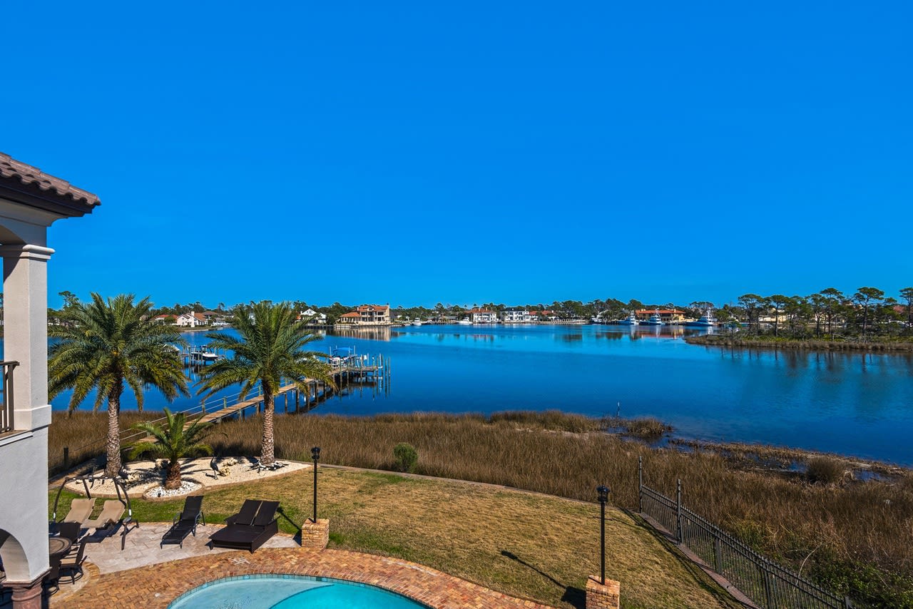 5236 Finisterre Drive