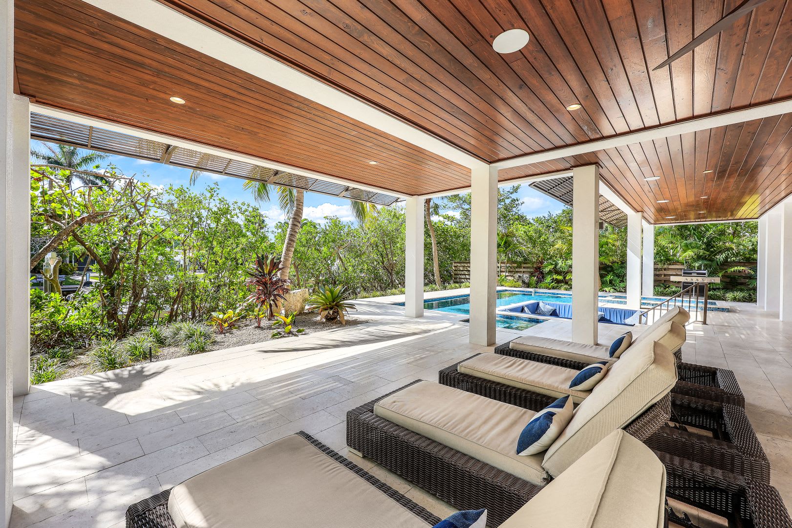 241 Willow Ave, Anna Maria, Florida, 34216