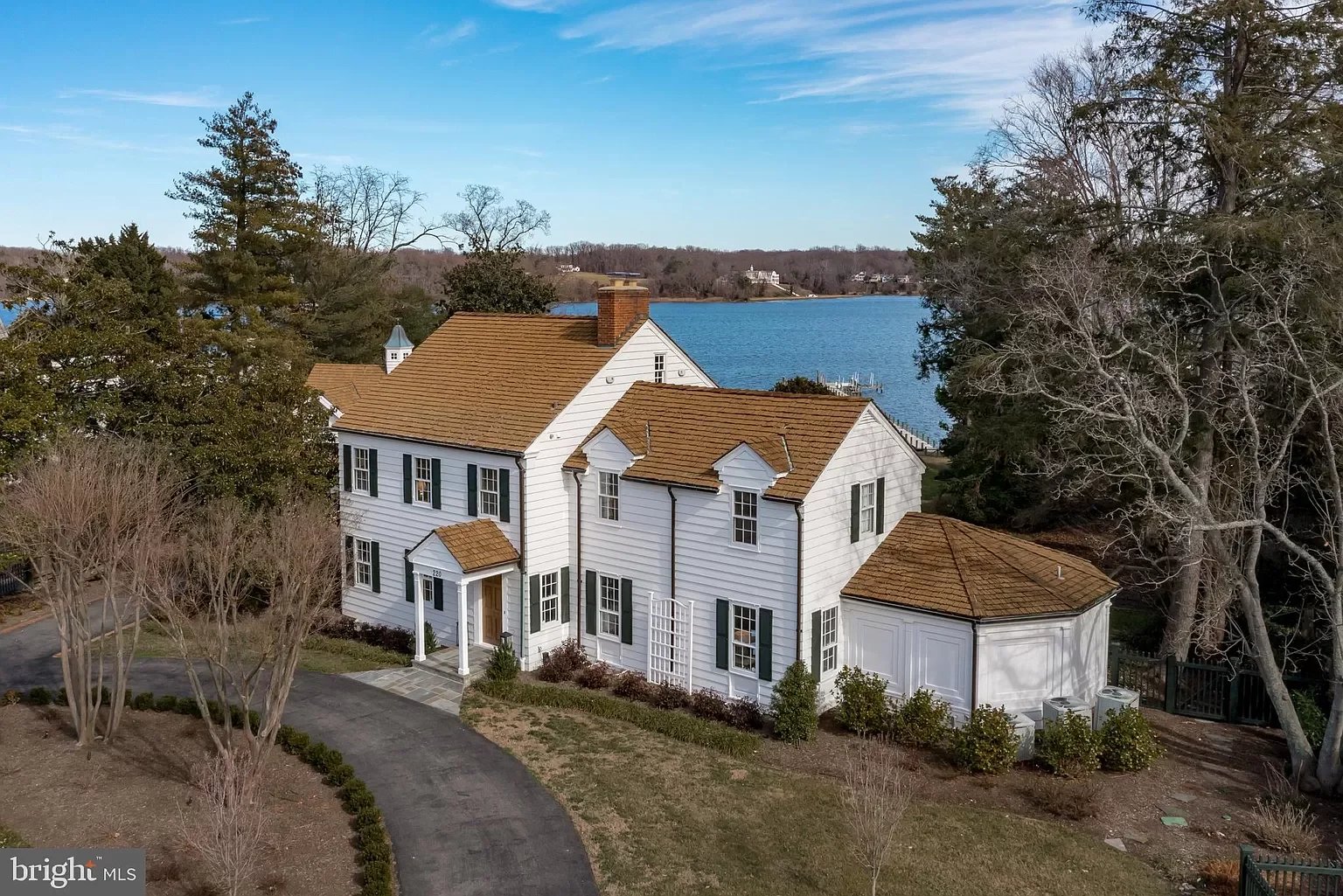 220 Wardour Dr