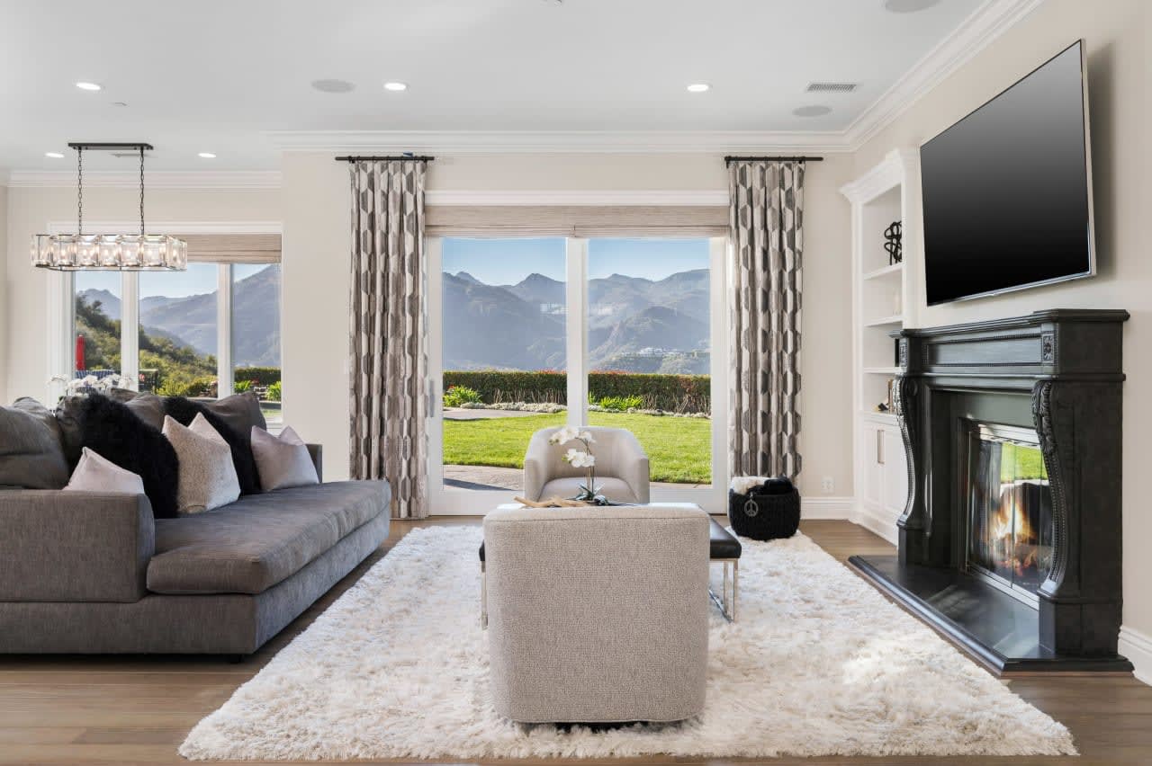 2750 Queens Garden Ct