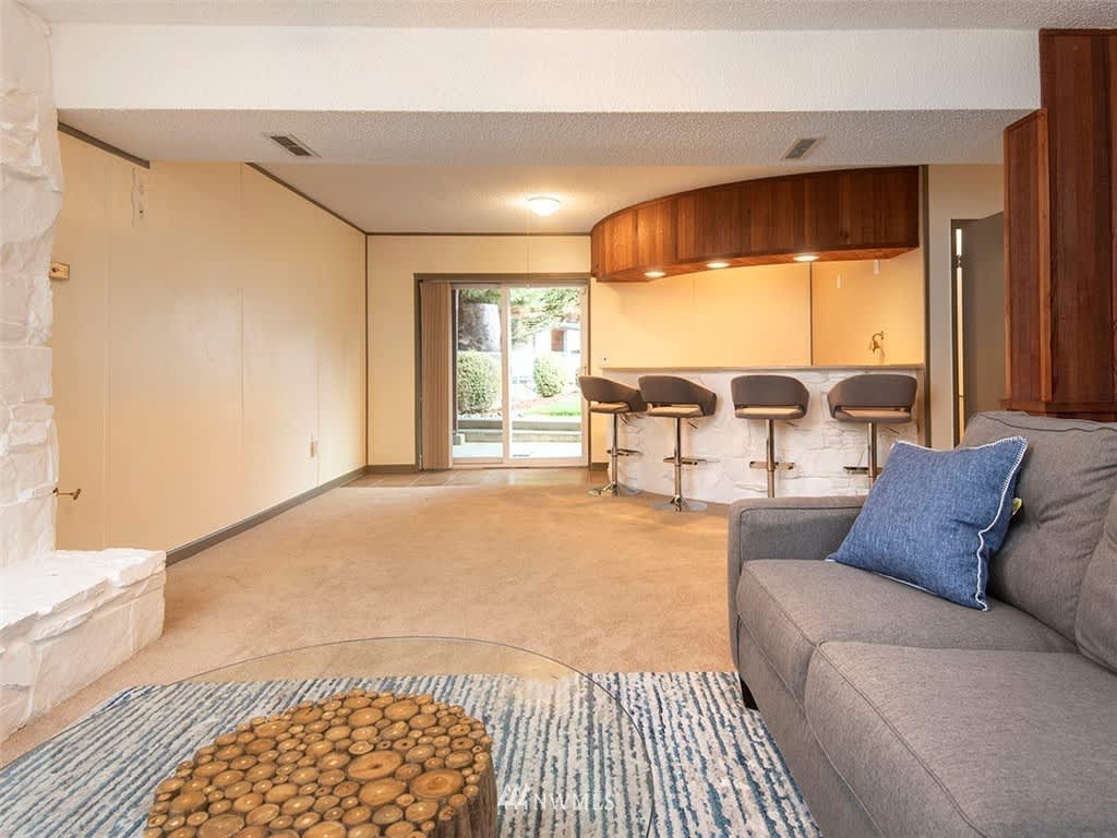 14401 43rd Ave W