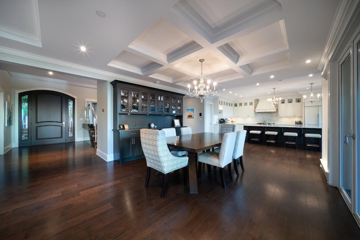 4428 Piccadilly North