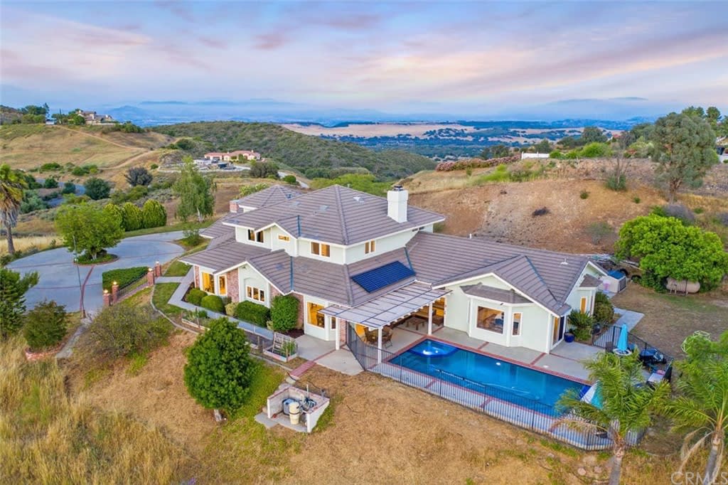 40148 Sierra Maria Rd