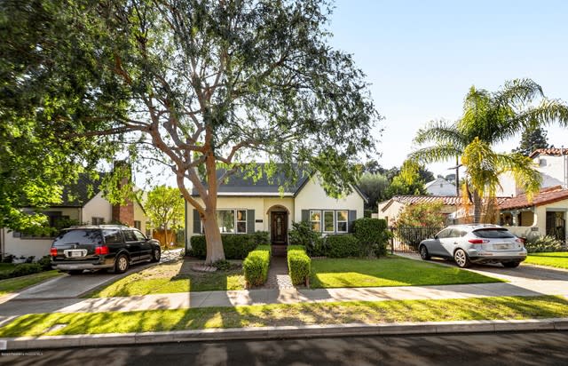 1339 Carmen Dr