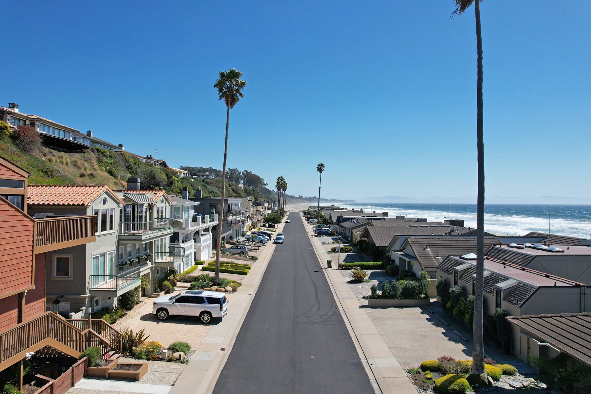 Luxurious Beachfront Living - 760 Via Gaviota