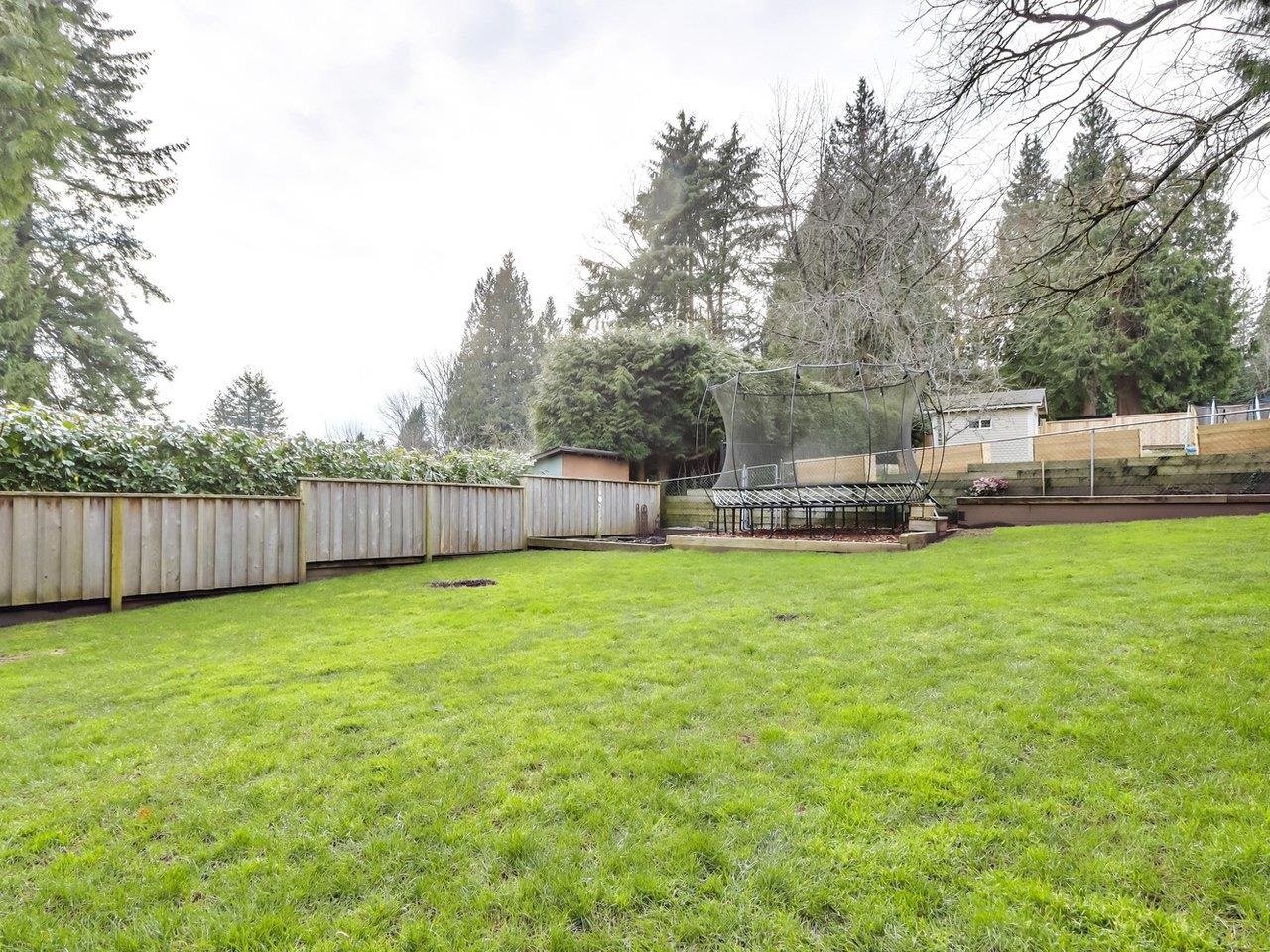 1467 Mountain Hwy