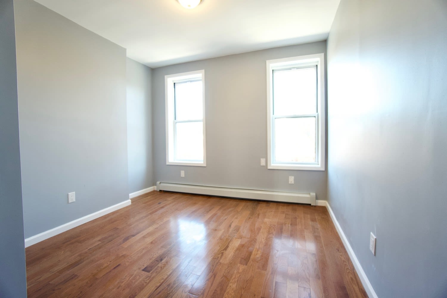 460 Miller Ave, Unit TOP