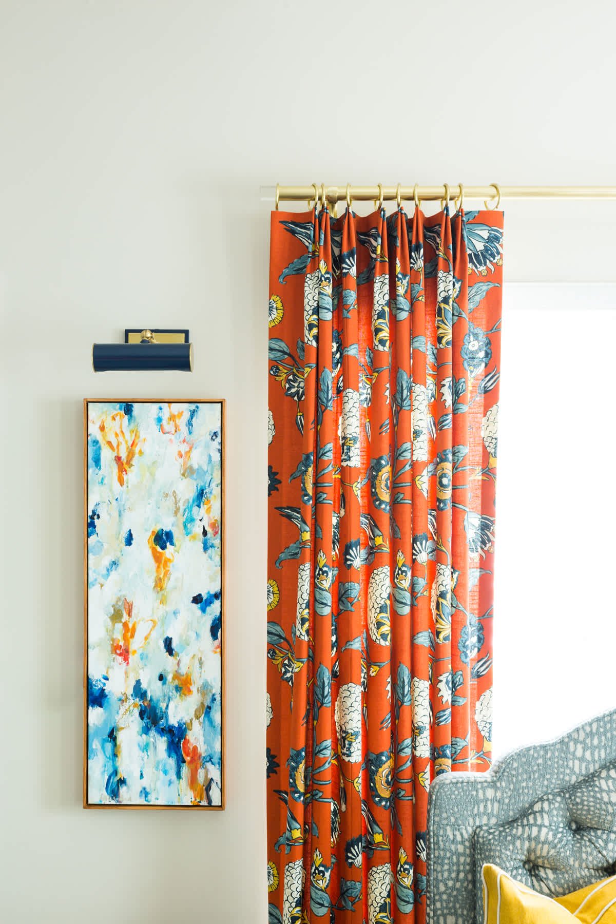 House Tour: Contrasting Colors