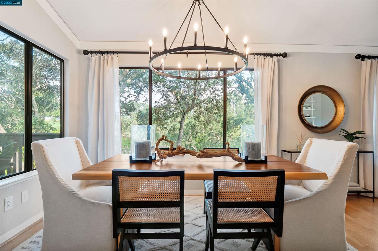 27 Saint Julie Court