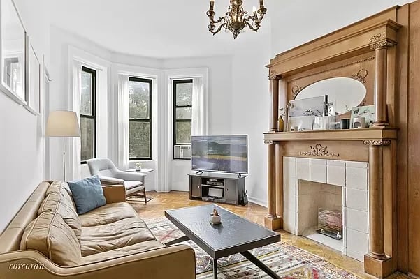 1447 Dean Street Unit: 3