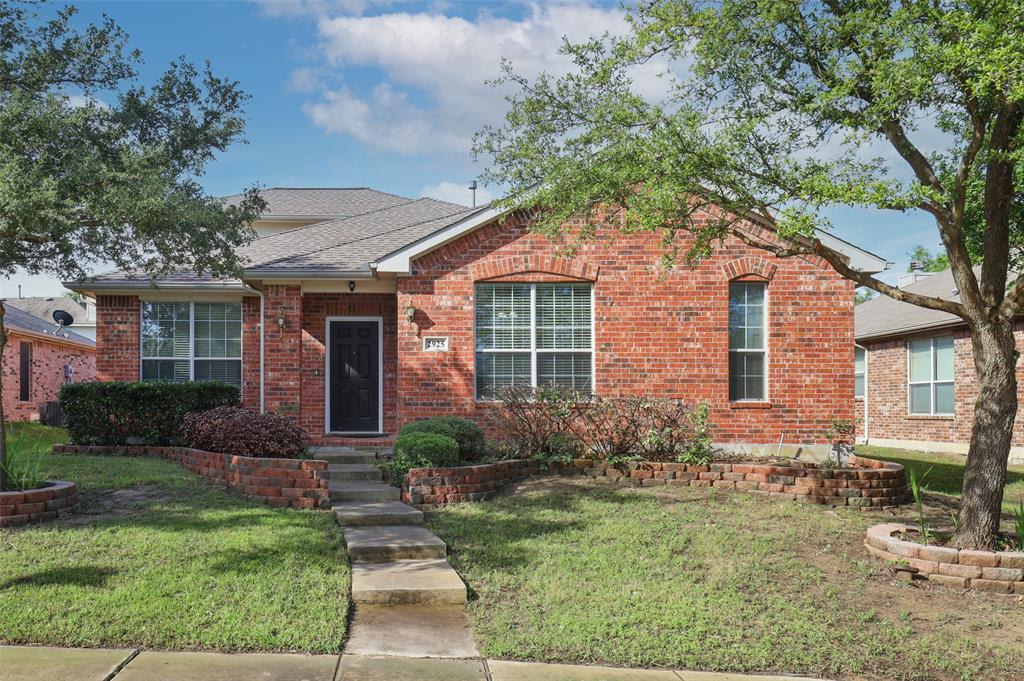 2925 Clear Creek Dr