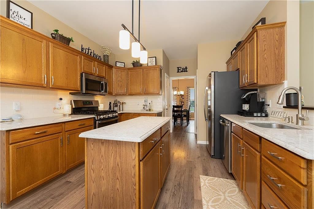 2660 Fieldview Dr