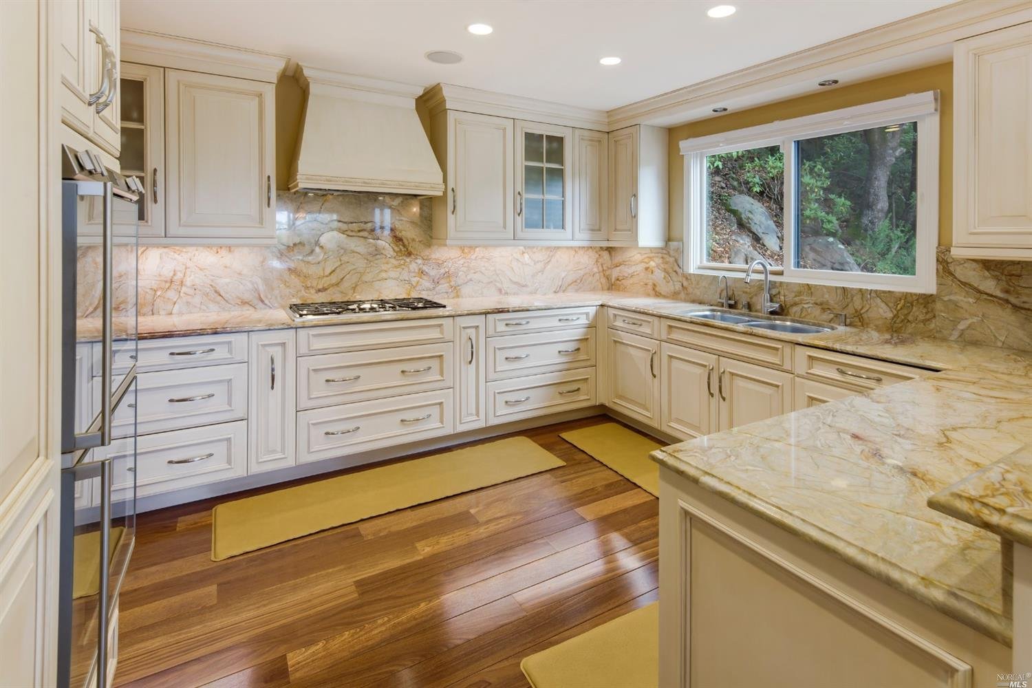 Montecito Heights Home on 1/2 Acre