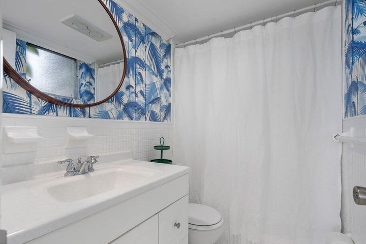 917 N Flagler Drive 108
