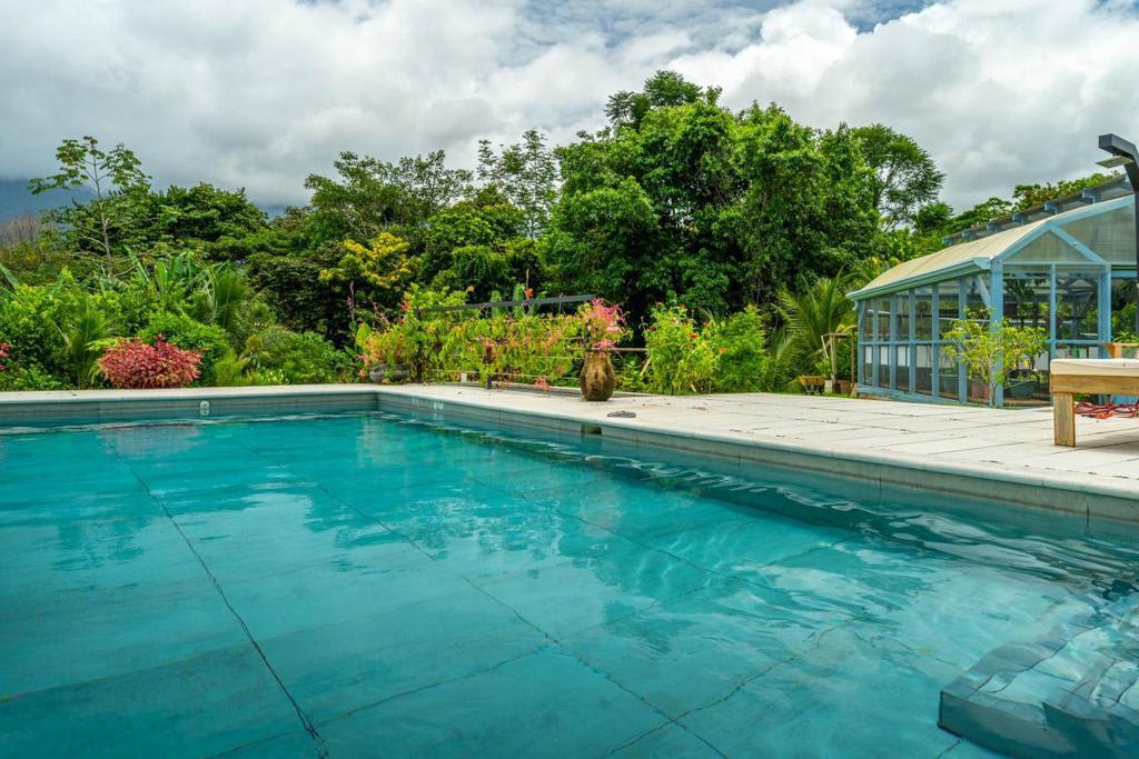 Casa Blanca, Stunning House Located in Ojochal