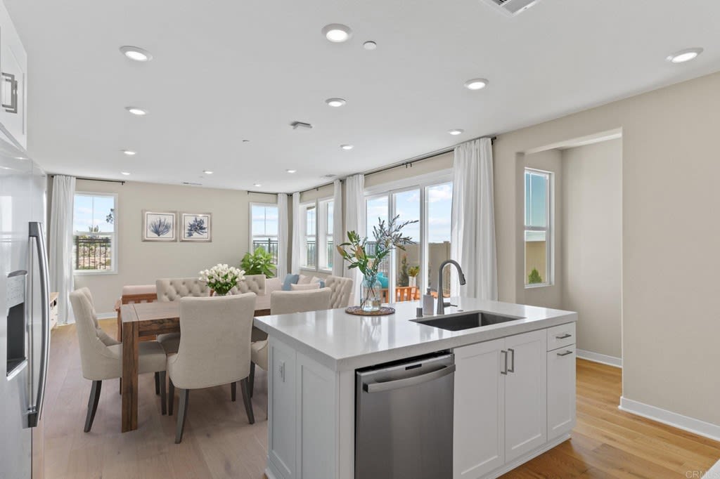 1809 Artemisia Ct