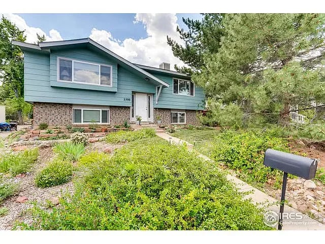 2590 Woodstock Pl