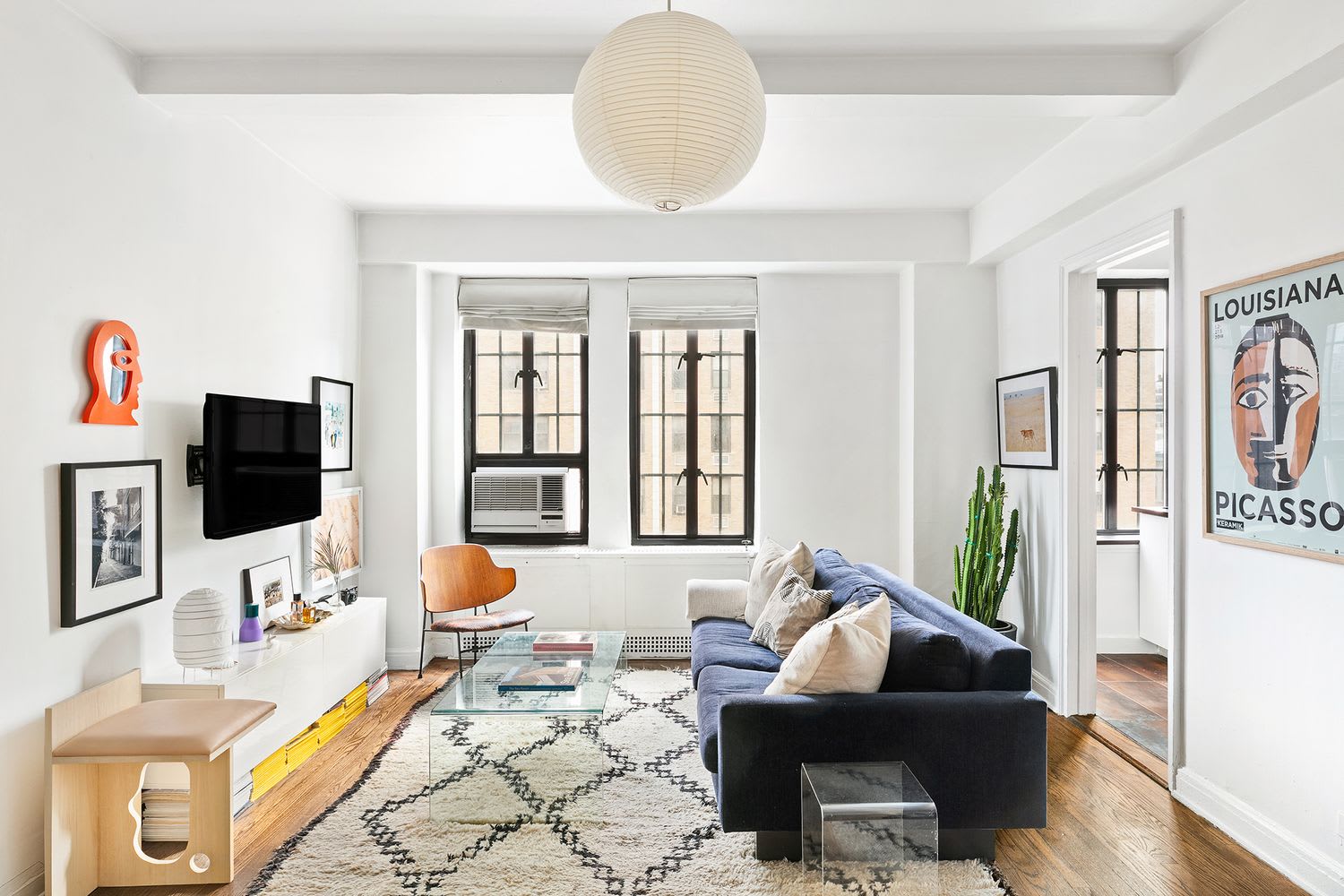 201 W 16th St, #9G