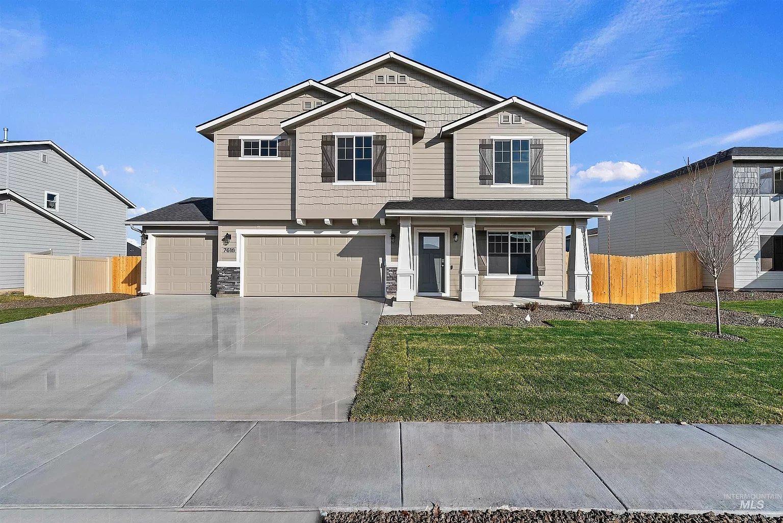 7618 E Willard Dr