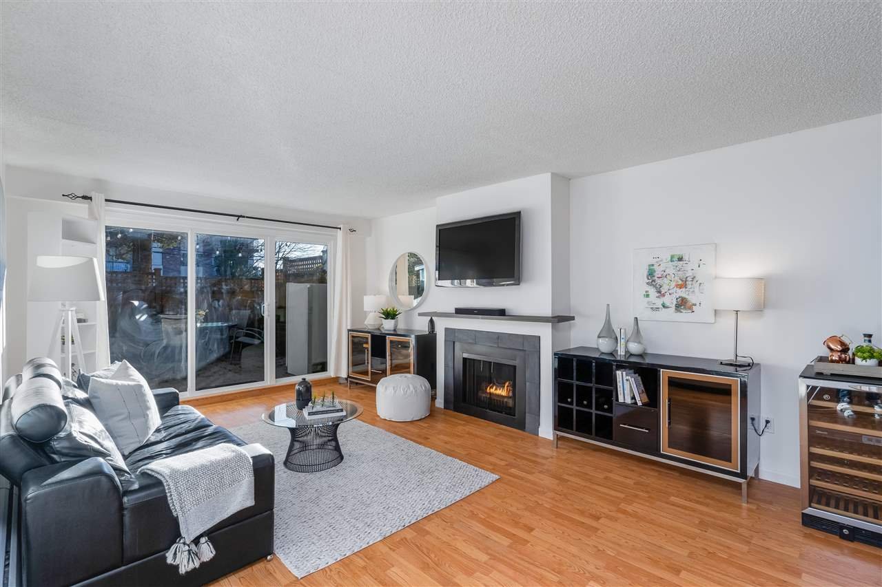 104-1515 Chesterfield Ave