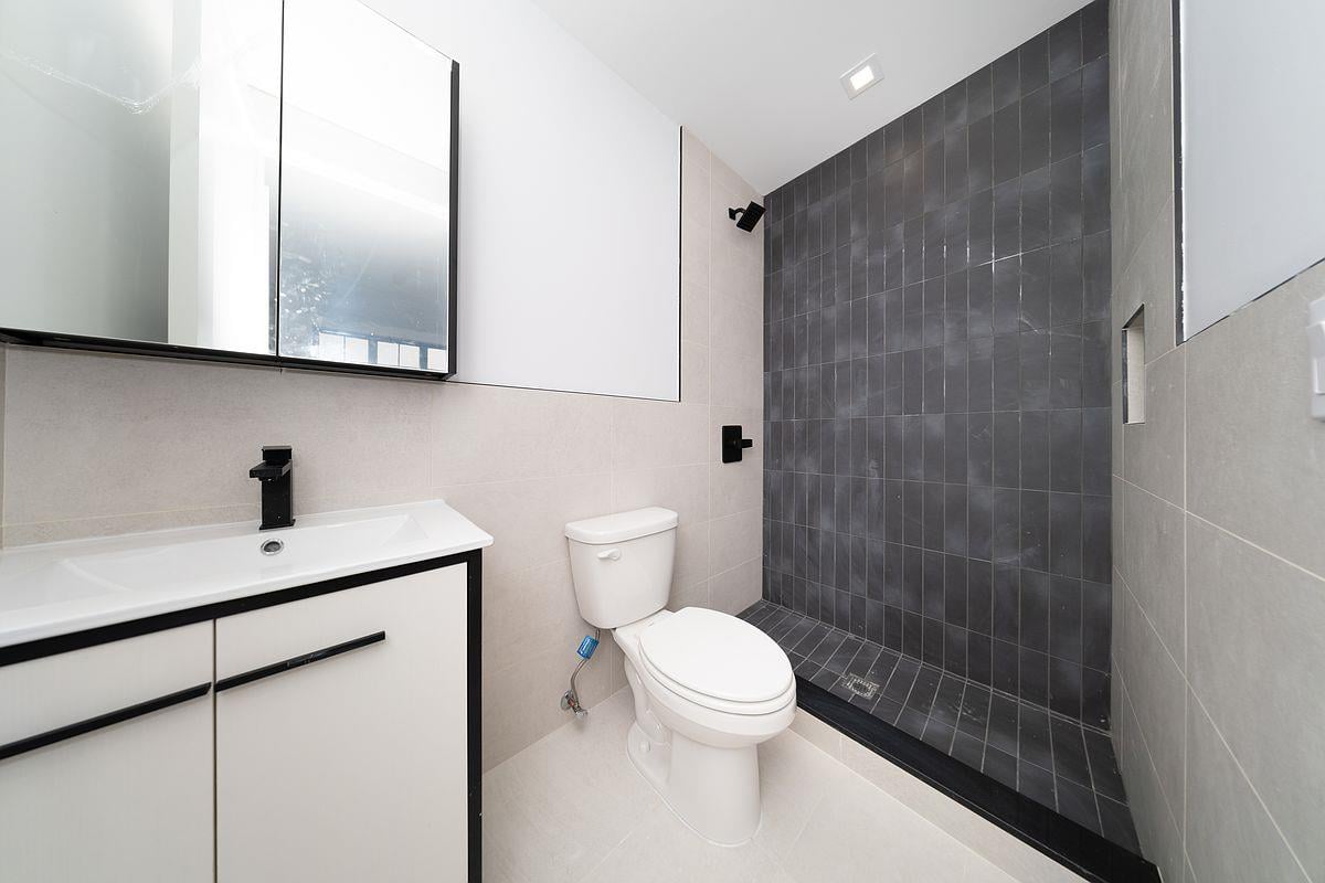 311 Franklin Avenue, Apt 2-A