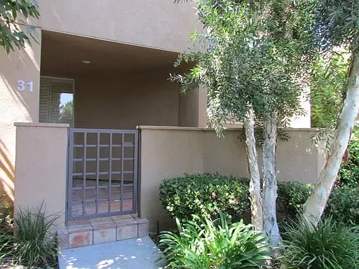 18730 Hatteras St # 31