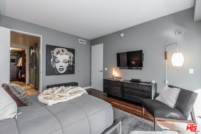 6250 Hollywood Boulevard, Unit 8B