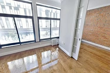 54 E 3rd St Unit: 20R