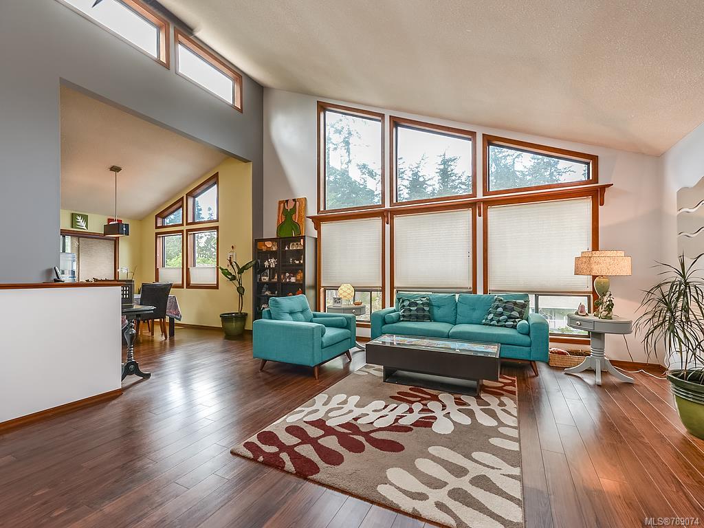 4257 Moorpark Pl, Saanich