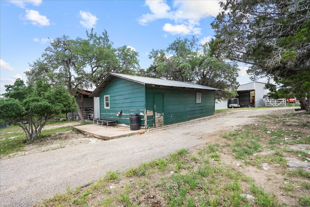 24900 Pedernales Canyon Trl