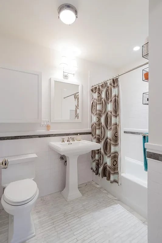 610 W 110th St, Apt 4A