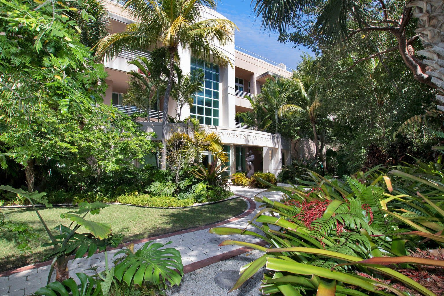 281 Trumbo Road, 202