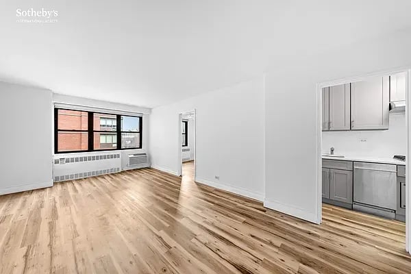 301 East 63rd Street Unit: 14A