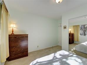 404-1157 Fairfield Rd