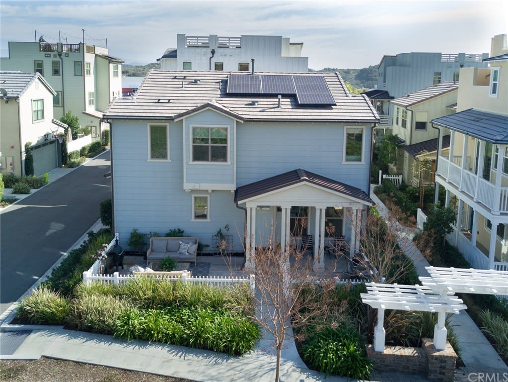 40 Marisol St