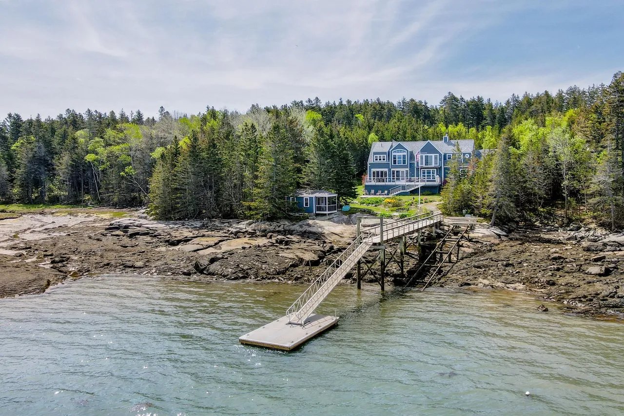 New Listing! 38 Lobster Cove Road, South Thomaston, Maine – $2,495,000