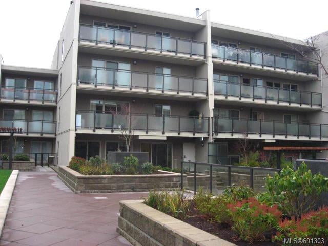 318-1545 Pandora Ave