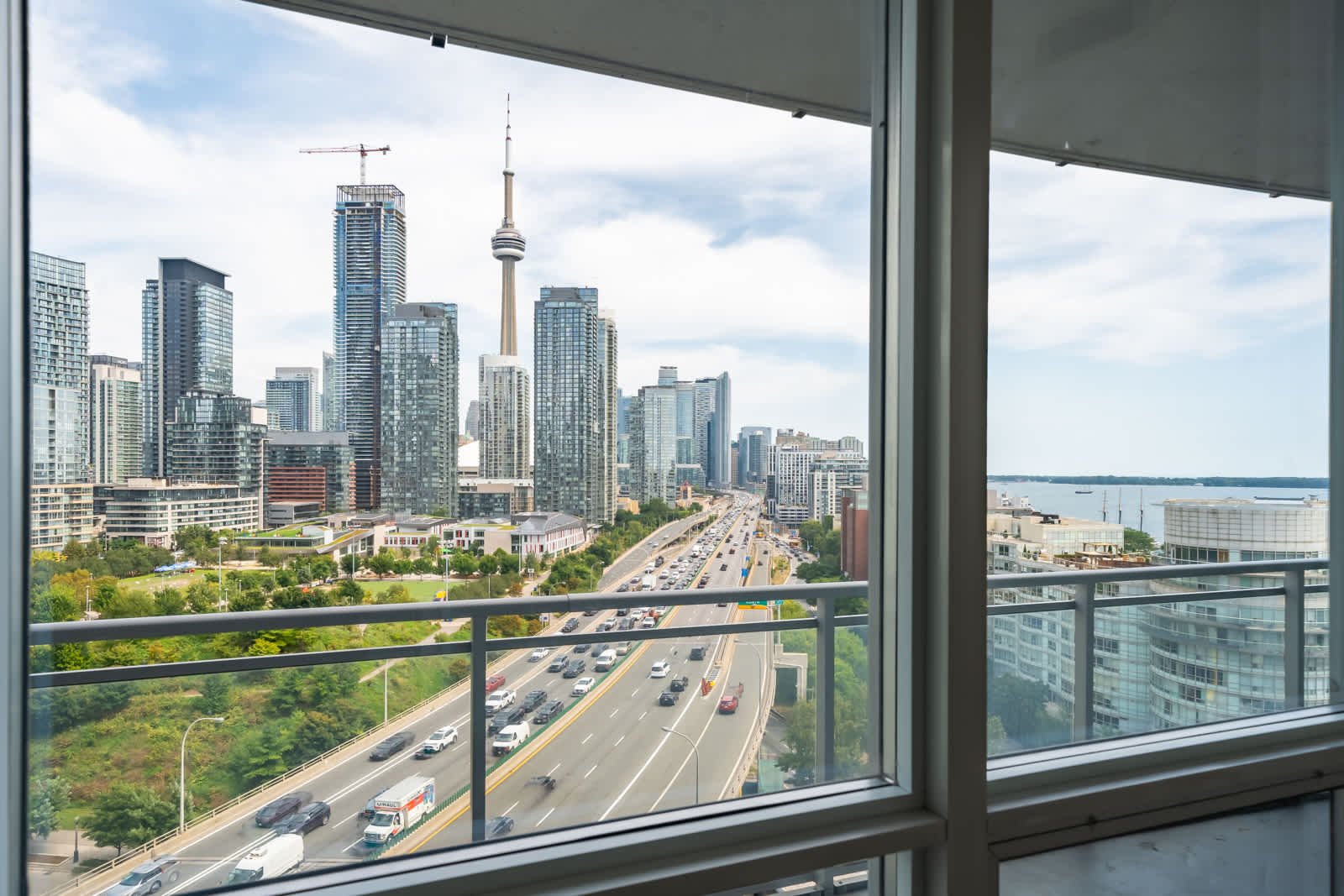 38 Dan Leckie Way Unit 1809