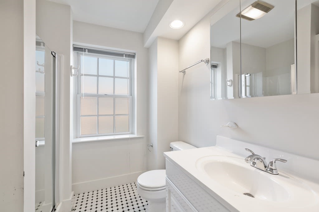 135 Charles St, #3