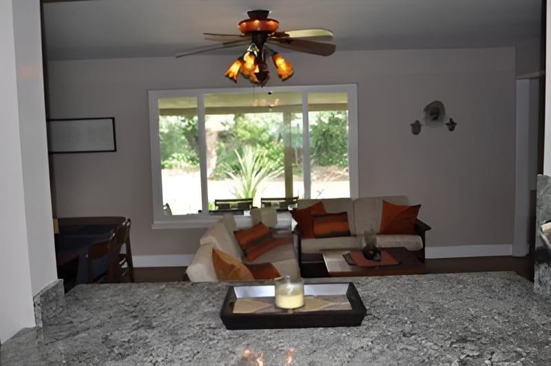 Listing in South Land Park - 1261 43rd Ave Sacramento, CA 95822
