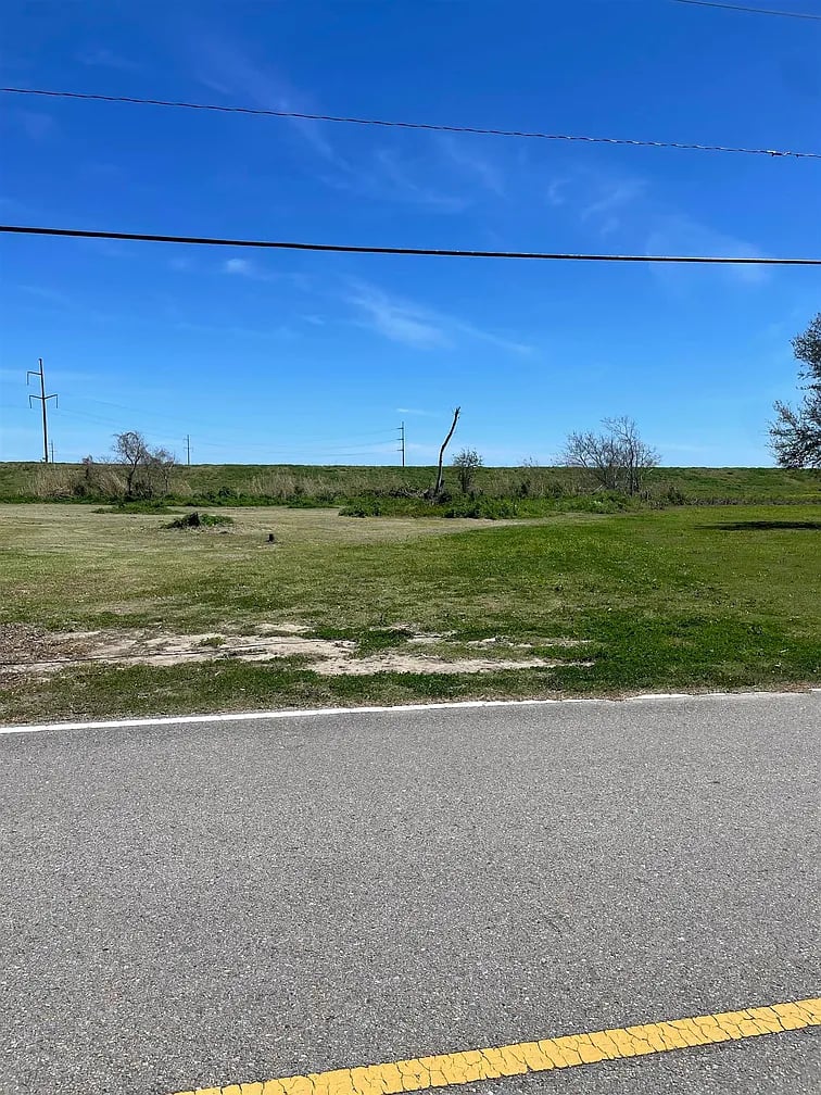 2166 Hwy 55