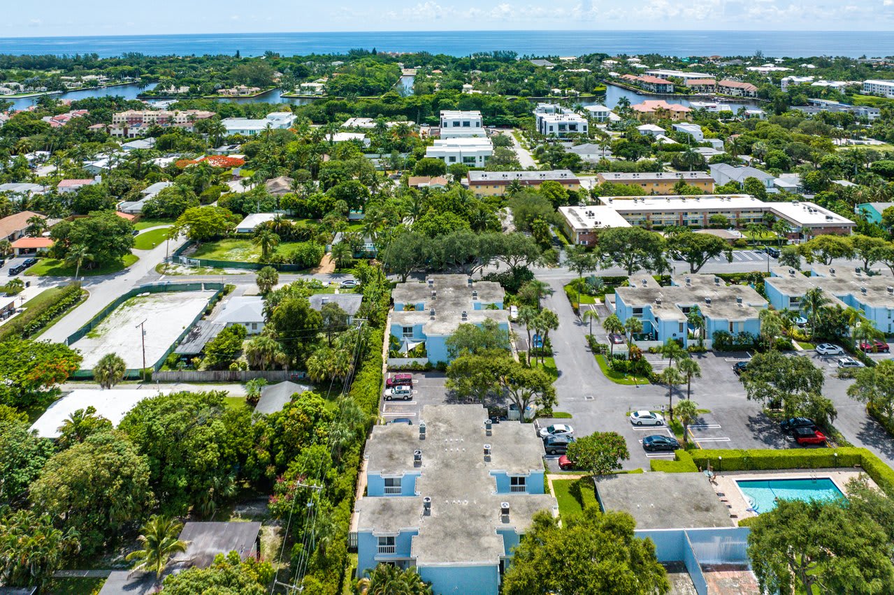 1010 NE 8th Ave #39, Delray Beach FL 33483