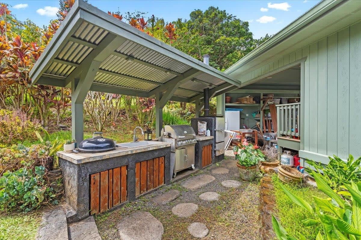 60 Koolau Rd  